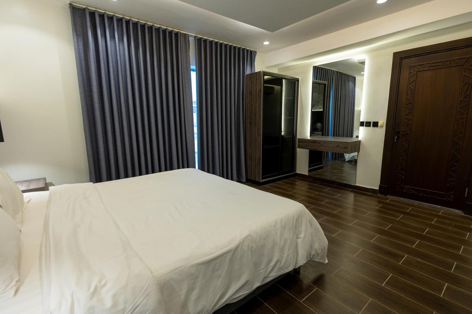 Alasdaf Chalets 利雅德 外观 照片