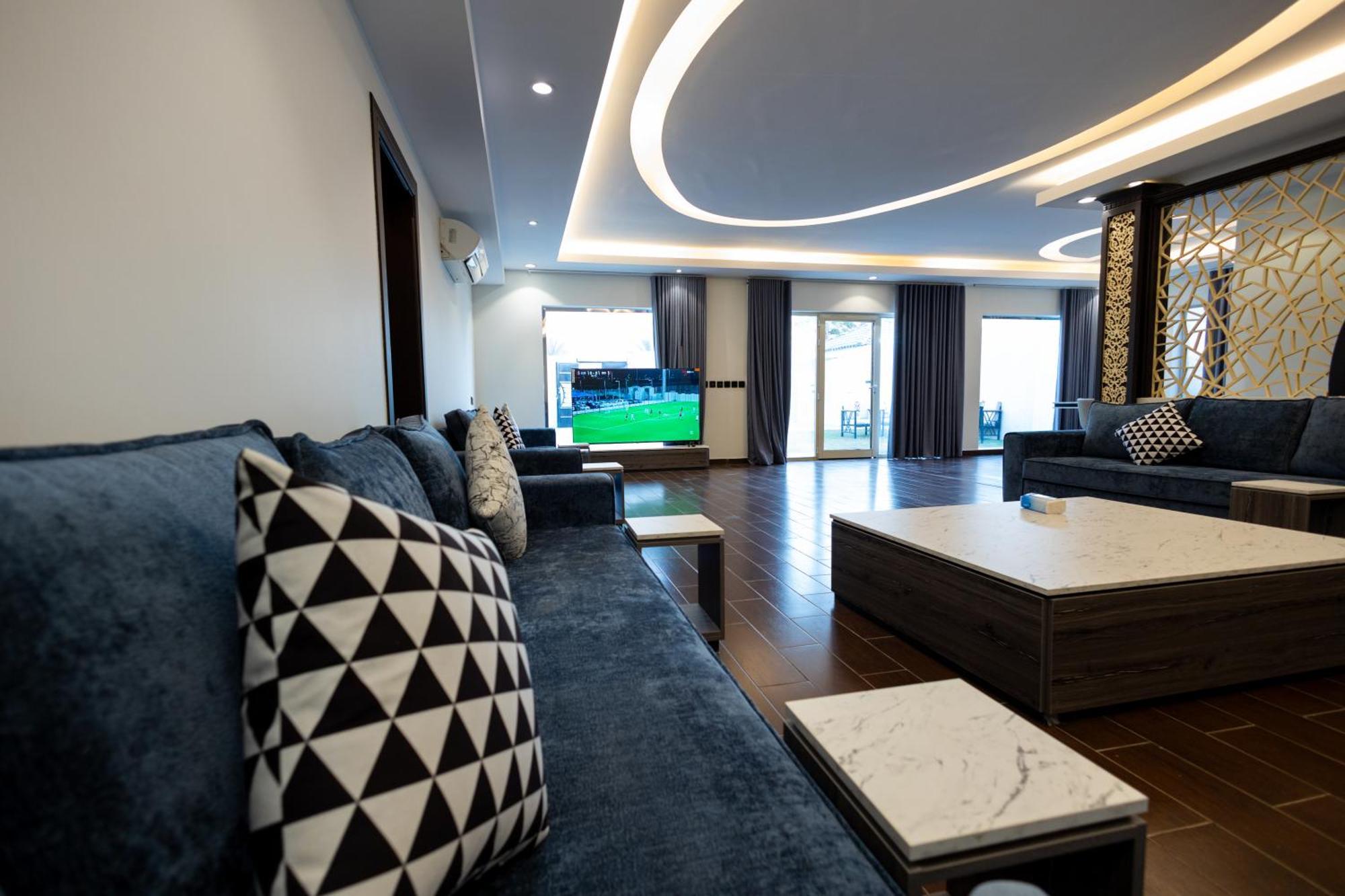 Alasdaf Chalets 利雅德 外观 照片