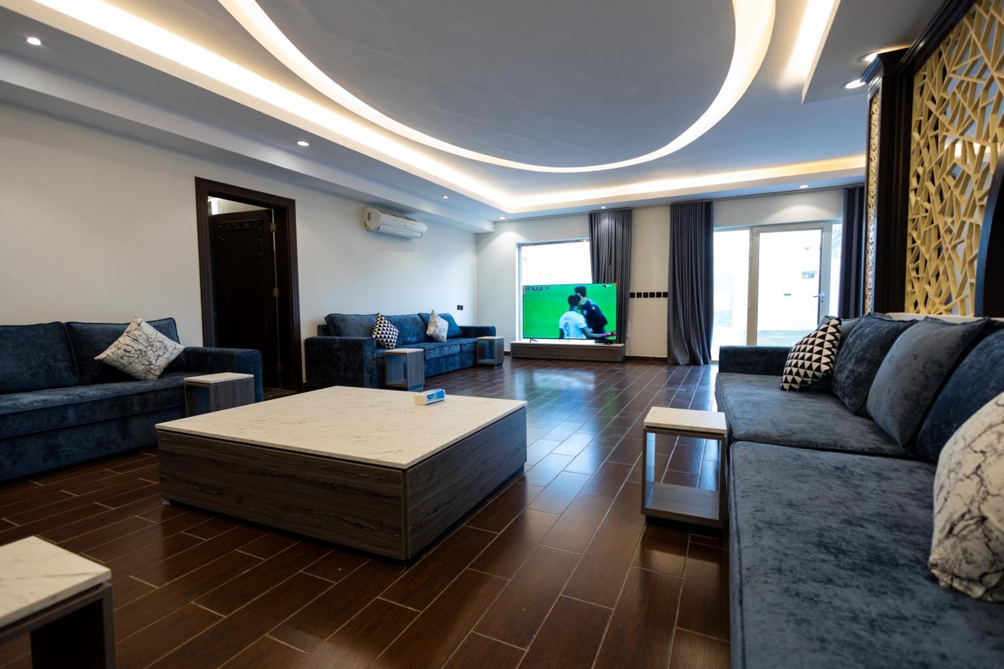 Alasdaf Chalets 利雅德 外观 照片